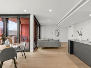 AUSTRALIAN LUXURY THAT FEELS LIKE HOME – IN THE HEART OF...