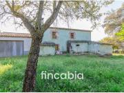 Auténtica masía catalana y finca rústica en venta en Sils