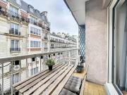 AUTEUIL. QUATRE PIÈCES EN ÉTAGE ÉLEVÉ BALCON