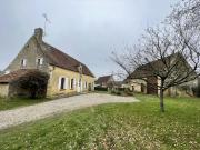Authentique fermette avec dépendances sur 4 hectares...