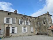 Authentique Logis du XVIIIè à rénover Secteur Brie 395m²...