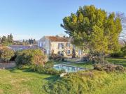 Authentique Mas Provençal avec Piscine, Vue sur les Dentelle