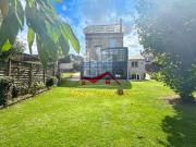 Authentique meulière de 180 m2 avec véranda et piscine...