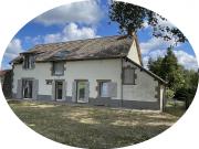 Auv 1157: Maison à finir de rénover, hameau avec petite... Auv 1157: Maison à finir de rénover, hameau avec petite...