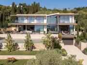 Aux portes de Cannes Villa d'architecte neuve avec...