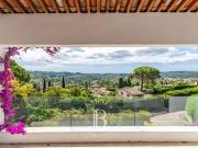 Aux portes de Saint Paul de Vence Superbe villa vue...