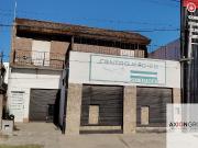 Av. 520 E/152 y 152 BIS Tres locales comerciales y casa...