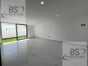AV/ CASA A ESTRENAR LA CONDESA JURIQUILLA QUERETARO