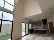 AV/ CASA VENTA CON ROOF GARDEN VALLE DE JURIQUILLA QUERETARO