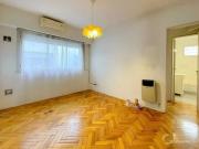 AV. CORRIENTES 2200, VENTA DEPARTAMENTO DE DOS AMBIENTES