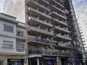 Av.Corrientes Santos Dumont 2 Amb. al frente con balcon...
