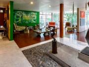 AV. DE LOS BOSQUES, Espectacular Casa en Venta. Espacios...