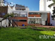 Av. de los Incas al 300 propiedad de casi 500mts...