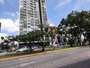 Av. Niños Héroes No. 2050 depto. 203 esq. Marsella Col....