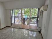 Av Santa Fe 2200 piso 2do Apto Profesional