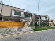 Avail Yourself A Great Prime Location 375 Square Yards...