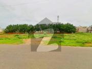 Avail Yourself A Great Prime Location 4 Marla Commercial...
