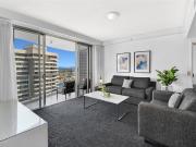 Available 2 12 weeks Only, Fully Furnished, Bills Included