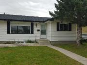 Available basement for rent in Mardale Dr. NE, Very Clean