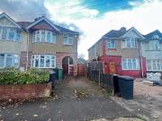 Available for rent, Spacious 3 Bedroom Home in Somerset...