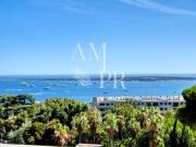 AVANT DERNIER ETAGE CANNES CALIFORNIE Appartement 3...