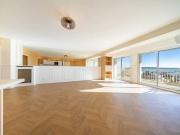 Avant DERNIER ETAGE VUE MER 4 pièces rénové 128 m2...