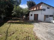 AVE. OSWALDO GUAYASAMIN SE VENDE CASA PARA REMODELAR...