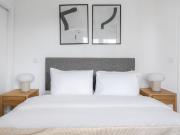 Avenida da República 84, Rua José Carlos dos Santos XII