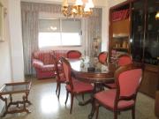 Avenida de Madrid junto antigua Medicina Amplio piso de...