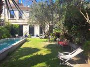 Avignon centre, élégante maison de maître avec jardin et...