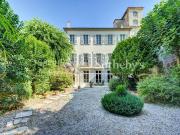 Avignon, Superbe Hotel Particulier avec jardin et garage