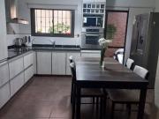 AVITAX PROPIEDADES Vende casa en zona Residencial, B...