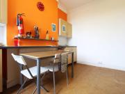 Awesome bedroom in 9 bedroom flat near Kilburn metro...