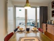 Awesome, cozy home great view!, Berlin Amsterdam...