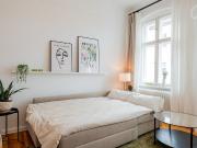 Awesome typical Berlin old building apartment in...
