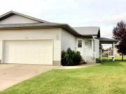 AWESOME WETASKIWIN ADULT HOME AVAILABLE