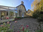 Axe Laval Mayenne maison en pierres en campagne 4 chambres