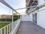 Dpto. 3 ambientes planta baja con 150 m² de jardín...