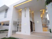 Ayala Alabang 2 storey open layout modern House for Rent...