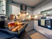 Aylesbury HP20, 2 bed flat to rent, £4,460 pcm |...