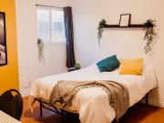 Azalea / Metrotown House
