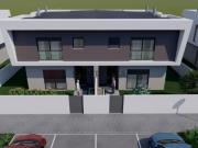 AZAMBUJA / CENTRO: Moradias T3 Condomínio fechado,...