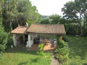 Azienda agricola in posizione collinare con vista mare...
