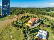 Azienda agricola in vendita a Collesalvetti