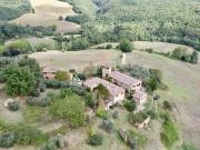 AZIENDA AGRICOLA in VENDITA a SAN GIMIGNANO