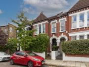 B Navy Street, Clapham, 3 Bedroom Maisonette