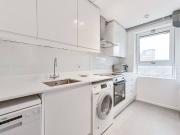 Babington Court, Bloomsbury, London WC1N, 3 bed flat to...