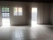 Bachelor apartment in Benoni Central
