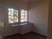 Bachelor flat to let