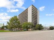 Bachelor Regency Colonade Apartments